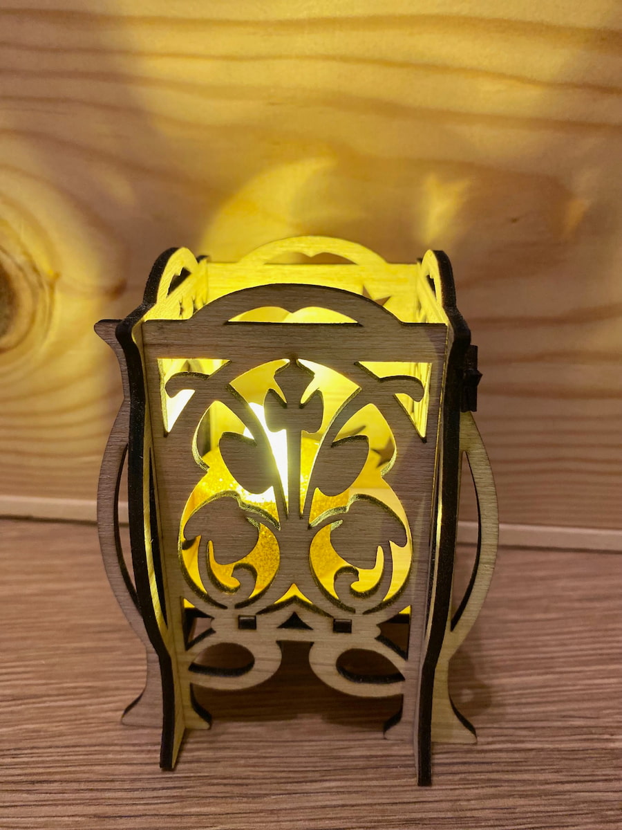 PHOTOPHORES en bois découpé - La lumière au coeur de la nature